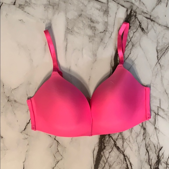 NWOT Victoria’s Secret bright pink bra - Picture 2 of 8